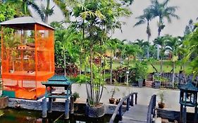 Aquarius Orange Cisarua